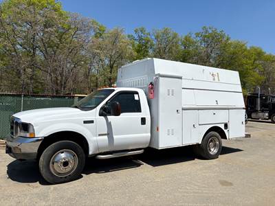 2004 Ford F-550 4x4 Enclosed Dual Wheel Utility Body Power Stroke Automatic