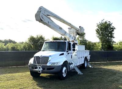 2018 International 4300 Boom / Bucket Truck - Altec AA55 MH Bucket