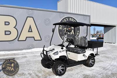 RC Car RC-G4.4 Electric Forklift, Front Seat, Rear Cargo Bed, Mirrors, Has