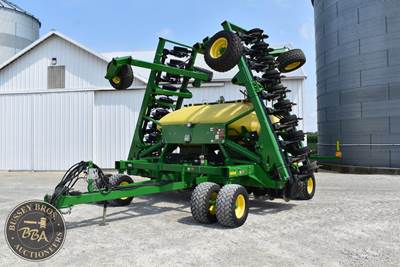 John Deere 1990CCS Seeder