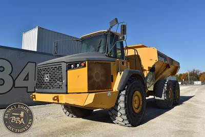 John Deere 410E Articulated Dump Truck