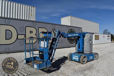 Genie Z30/20N Articulating Boom Lift