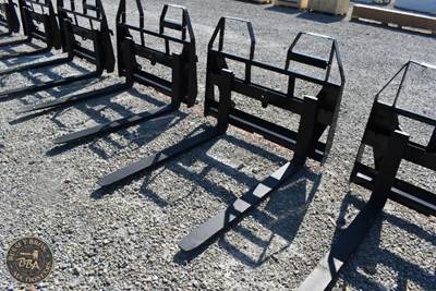 AGROTK PALLET FORK ATTACHMENT