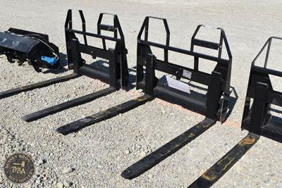 AGROTK PALLET FORK ATTACHMENT