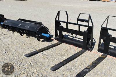 AGROTK PALLET FORK ATTACHMENT