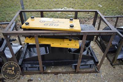CFG INDUSTRY HYDRAULIC POST POUNDER