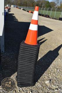 Chery SAFETY CONES