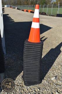 Chery SAFETY CONES