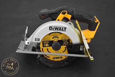 DeWalt 20V MAX CIRCULAR SAW