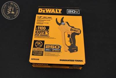 DeWalt 20V MAX PRUNER