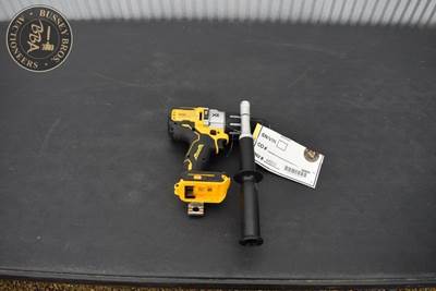 DeWalt 20V MAX XR HAMMERDRILL / DRILL DRIVER