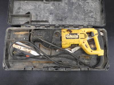 DeWalt DW311 Reciprocating Saw