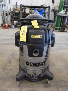 DeWalt DXV16X 16 GALLON WET/DRY VAC