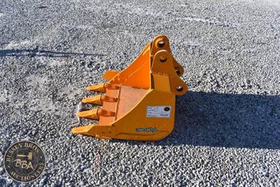 FUTURE 24 INCH DIGGING BUCKET