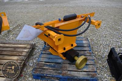 FUTURE AD680 HYDRAULIC POST POUNDER