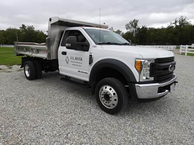 Ford F-550 XL