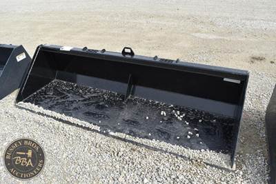 Industrias America SKID STEER BUCKET ATTACHMENT