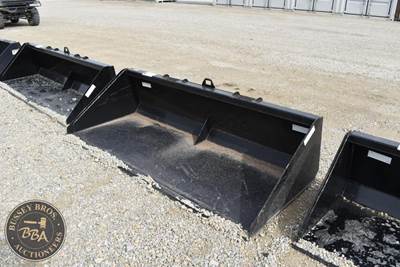 Industrias America SKID STEER BUCKET ATTACHMENT