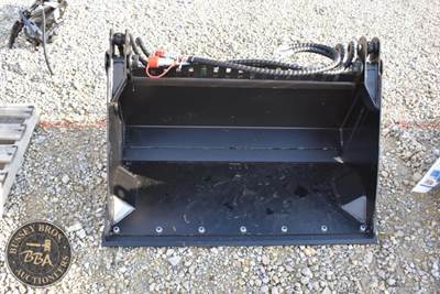 Ingersoll-Rand MINI SKID STEER 4 IN 1 BUCKET