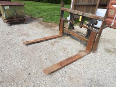 JRB WHEEL LOADER PALLET FORK ATTACHMENT