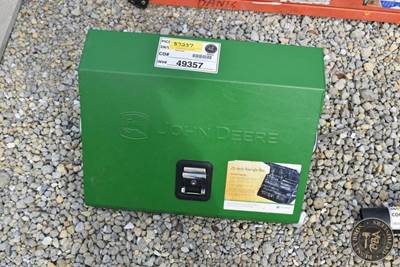 John Deere TRIANGULAR TOOLBOX