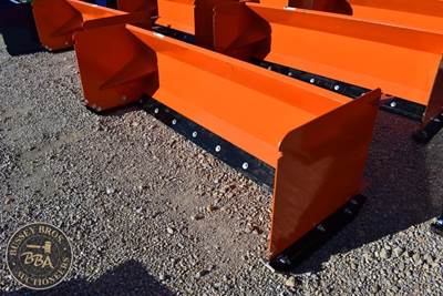 Kit Containers 8FT SNOW PUSHER ATTACHMENT