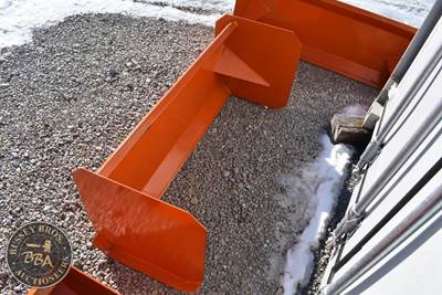 Kit Containers MINI SKID STEER SNOW PUSHER ATTACHMENT