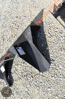 Kit Containers MINI SKID STEER TREE SPADE ATTACHMENT