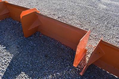 Kit Containers MINI SNOW PUSHER ATTACHMENT