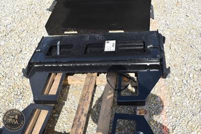 Kit Containers PALLET FORK FRAME ATTACHMENT