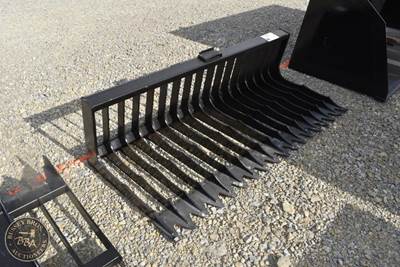 Kit Containers SKELETON ROCK BUCKET ATTACHMENT