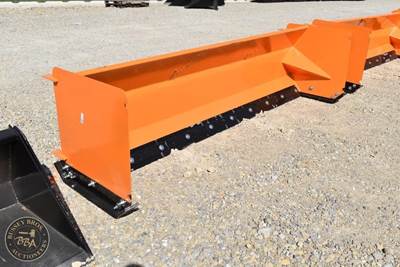 Kit Containers SKID STEER SNOW PUSHER