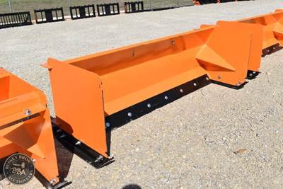 Kit Containers SKID STEER SNOW PUSHER