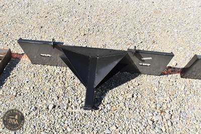 Kit Containers SKID STEER TRAILER MOVER ATTACHMENT