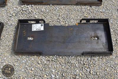 Kit Containers SKID STEER WELD-ON ATTACHMENT PLATE