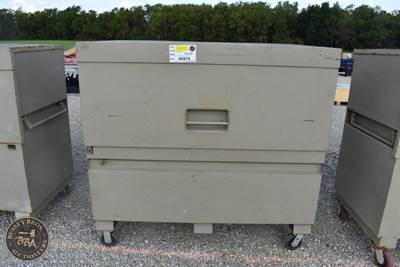 Knaack JOB SITE TOOL BOX