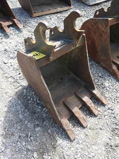 Kubota 18" TOOTH EXCAVATOR BUCKET