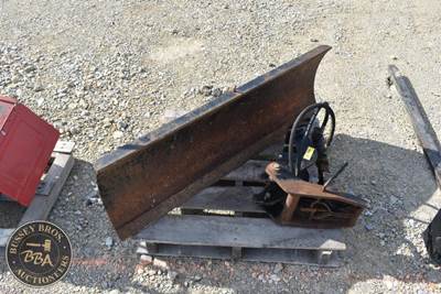 Kubota DOZER BLADE ATTACHMENT