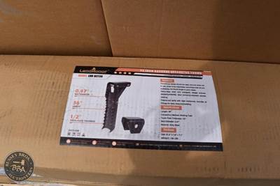 LANDHONOR BACKHOE EXCAVATOR THUMB