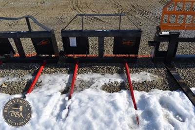 LANDHONOR BALE SPEAR ATTACHMENT