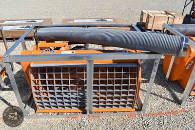 LANDHONOR DOUBLE DISCHARGE CONCRETE MIXER ATTACHMENT