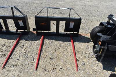 LANDHONOR DUAL BALE SPEARS ATTACHMENT