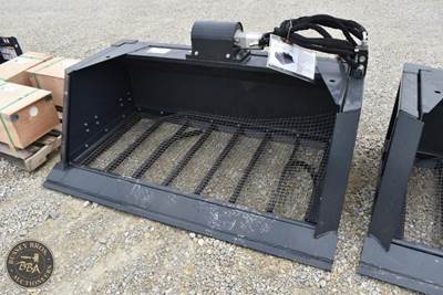 LANDHONOR HYDRAULIC SCREENING BUCKET ATTACHMENT