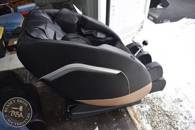 LANDHONOR MASSAGE CHAIR