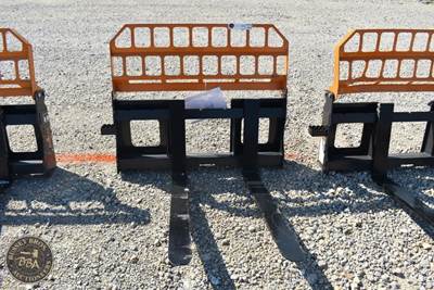 LANDHONOR PALLET FORKS ATTACHMENT