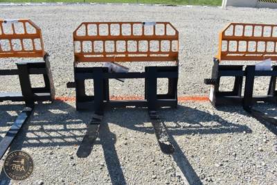 LANDHONOR PALLET FORKS ATTACHMENT