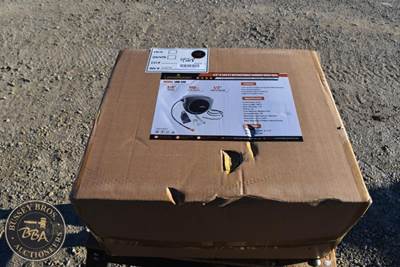 LANDHONOR RETRACTABLE GARDEN HOSE REEL