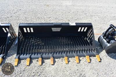 LANDHONOR ROCK BUCKET ATTACHMENT