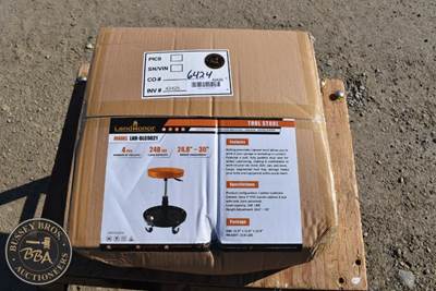LANDHONOR ROLLING SHOP STOOL