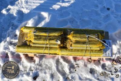 LANDHONOR SKID OF ASSORTED EXCAVATOR PINS